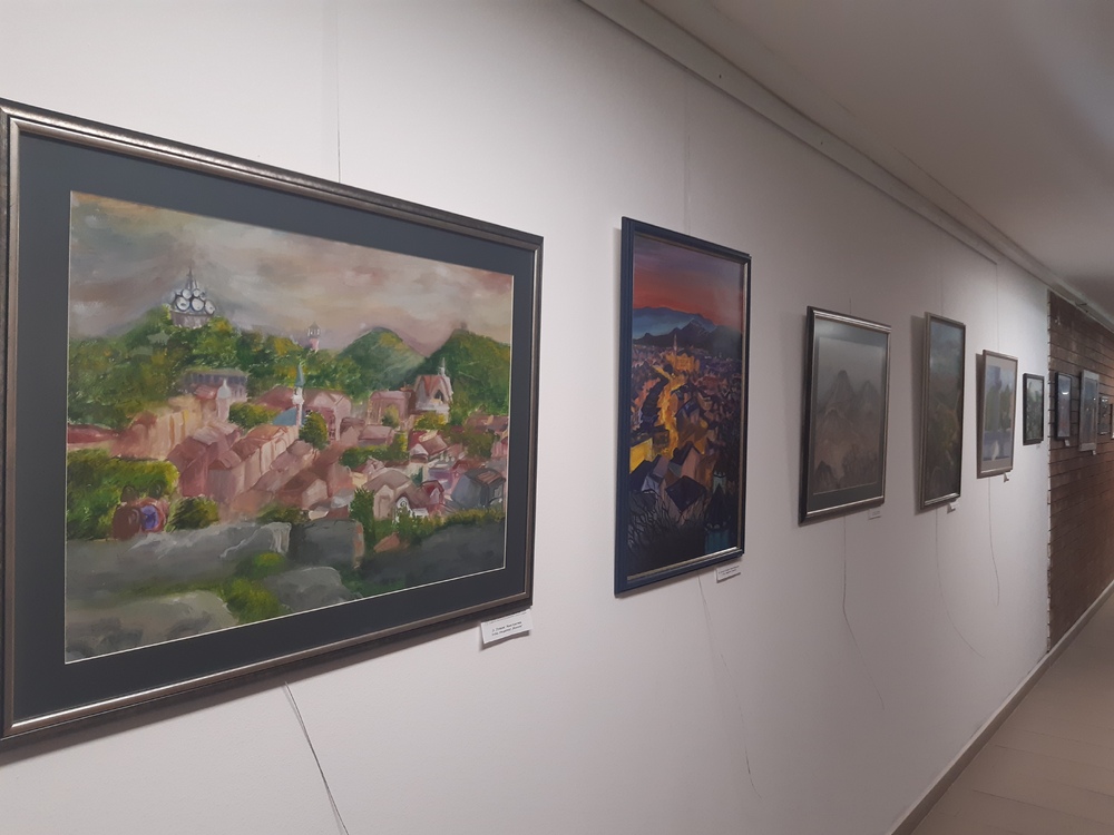 Ученици от НХГ „Цанко Лавренов“ откриха изложба „Хълмовете на Пловдив“ в сградата на Прокуратурата по повод Деня на отворените врати на Апелативна, Окръжна и Районна прокуратура - Пловдив