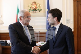 Никола Минчев - Асаф Хаджиев - среща