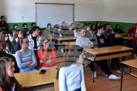 Сърбия - ученици - образование