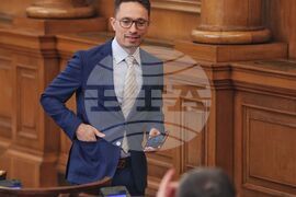 Парламент - Владимир Табутов - заседание