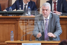 Парламент - Румен Гечев - заседание