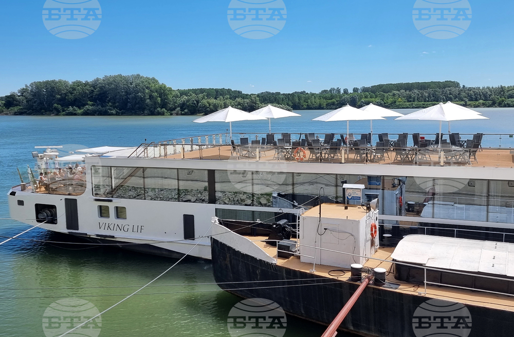 Navigation along Danube Bulgarian Section Normal Despite Low Water Level - Expert