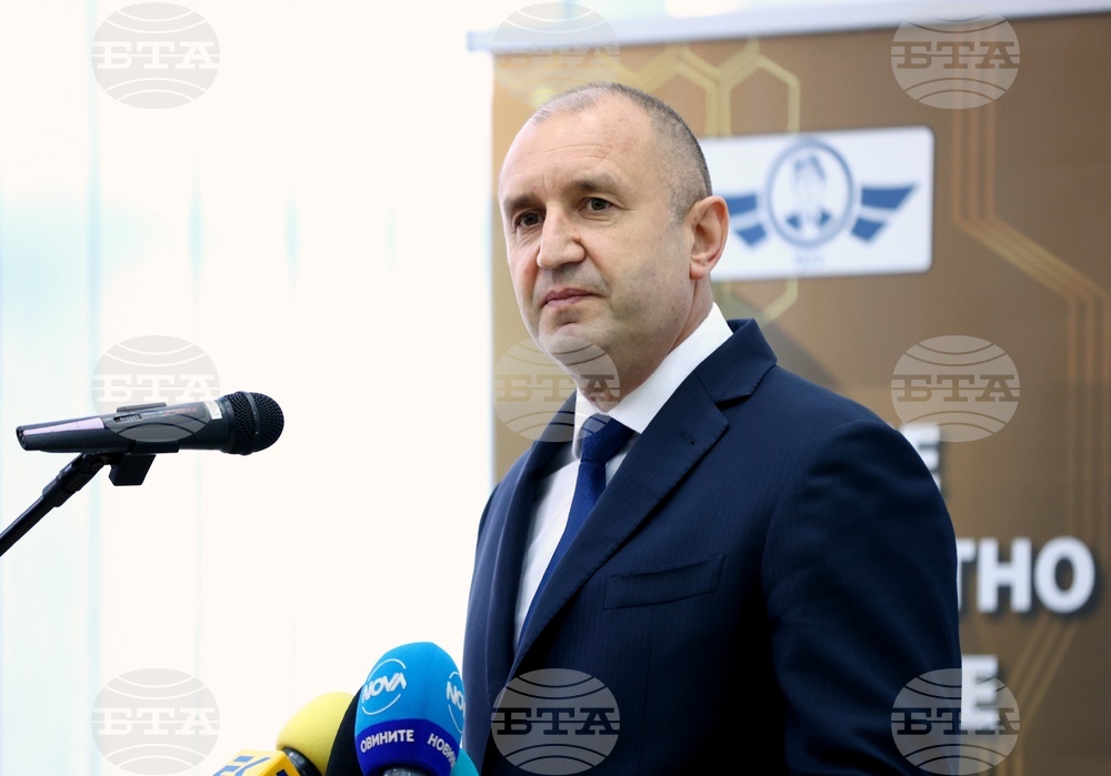 Румен Радев - ВТУ - посещение