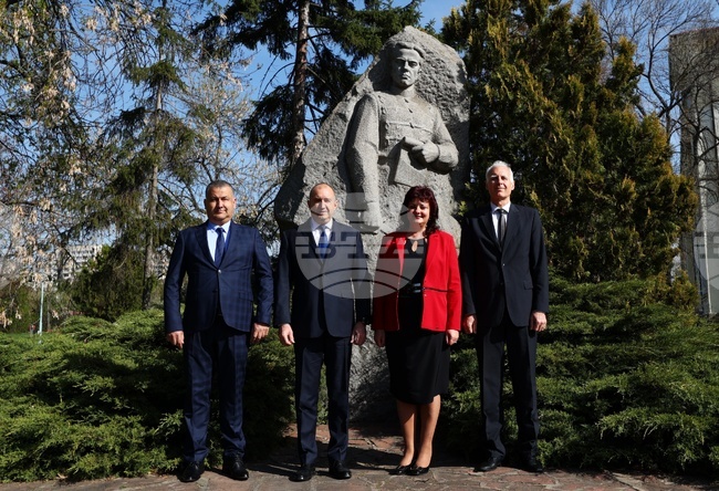 Президент - Висше транспортно училище "Тодор Каблешков" - посещение 
