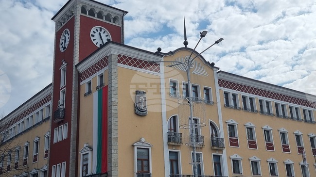 Пет деца са в нови семейства, след осиновявания в Хасковска област от началото на годината, съобщиха от социалната служба