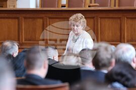 Парламент - Виктория Василева - заседание
