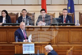 Парламент - Любомир Каримански - заседание