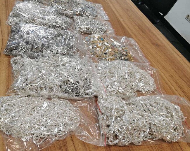 Апелативна прокуратура – Пловдив: Окръжна прокуратура – Хасково привлече като обвиняем турски гражданин за контрабанда на сребърни бижута за 152 432 лева 