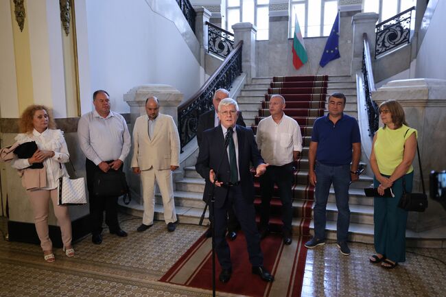 Възможностите за промяна в нормативната уредба, свързана с поземлените отношения, бяха тема на ресорен Консултативен съвет в земеделското министерство