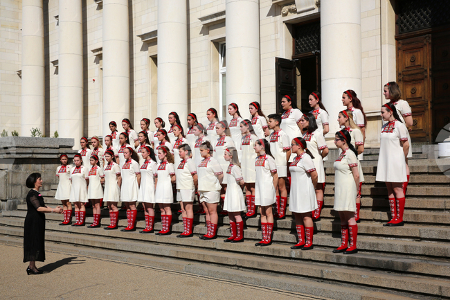 Цъфнали вишни - празник - Национална библиотека
