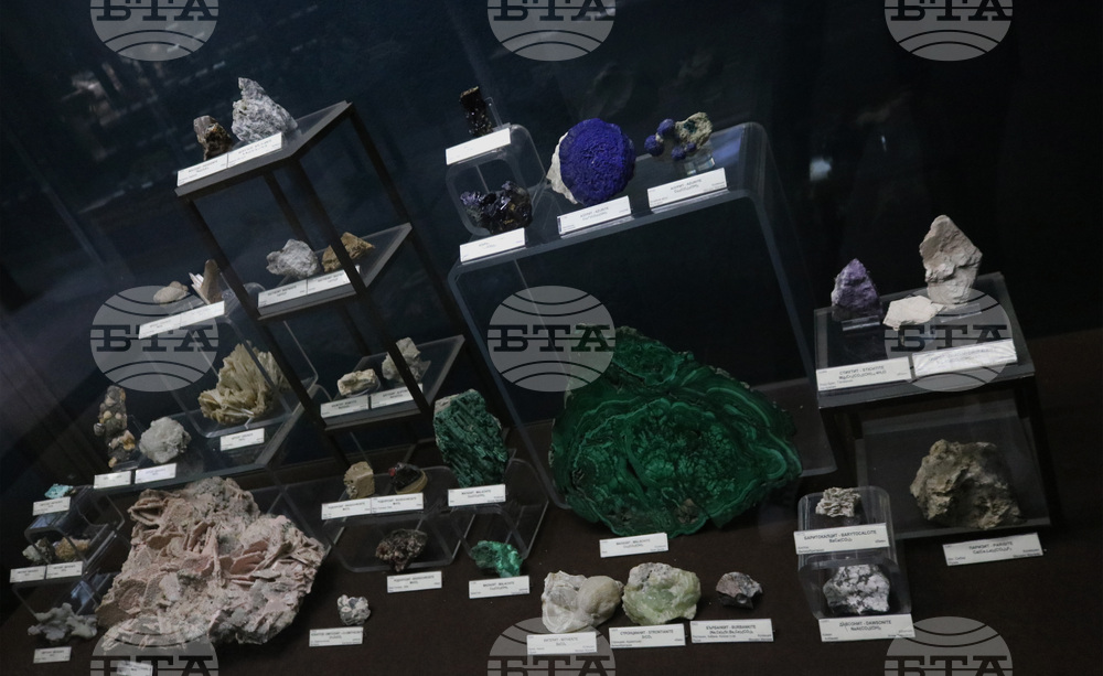 Великденско изложение - минерали - скъпоценни камъни