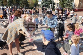 Молдова - акция за мир - детски рисунки