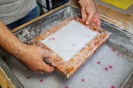 Румъния - “Селото на занаятите” в Комана