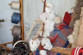 Румъния - “Селото на занаятите” в Комана