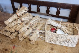 Румъния - “Селото на занаятите” в Комана