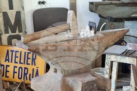 Румъния - “Селото на занаятите” в Комана