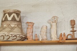 Румъния - “Селото на занаятите” в Комана