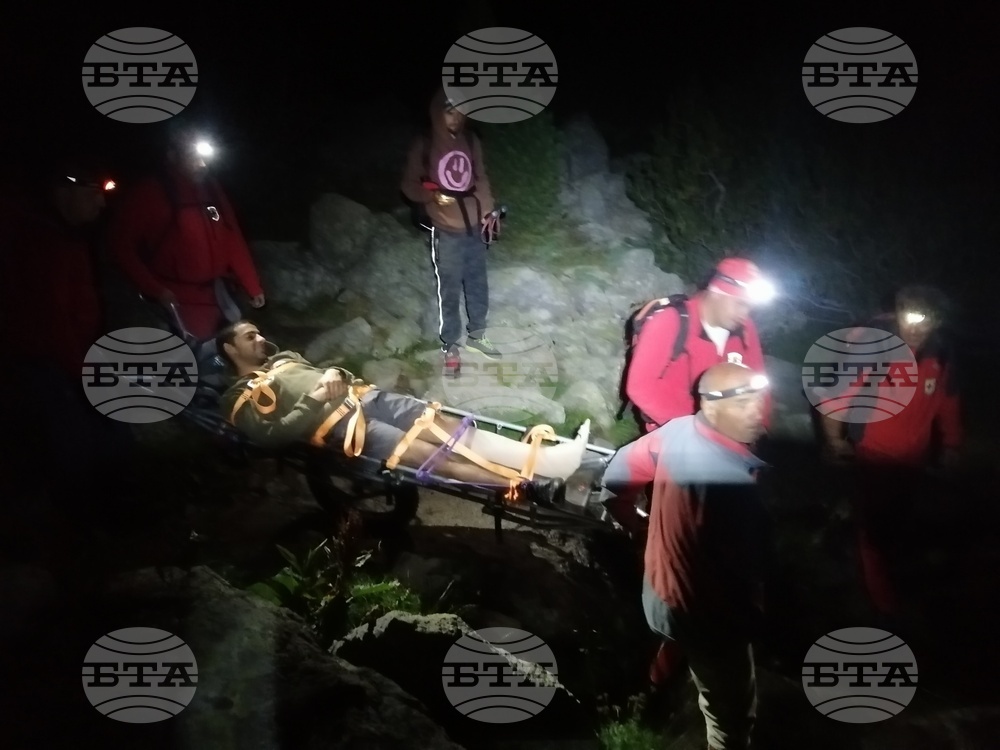 Отрядът на ПСС в Боровец оказа помощ на 23-годишен мъж със счупен глезен
