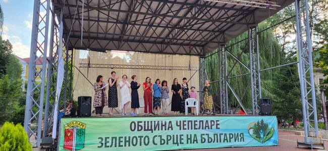 Писателски лагер събира жени писателки от цял свят в Чепеларе