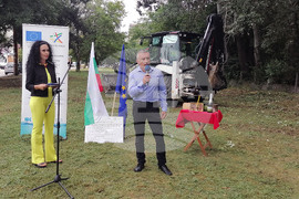 Видин - реконструкция - канализационен колектор - първа копка