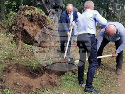 Видин - реконструкция - канализационен колектор - първа копка