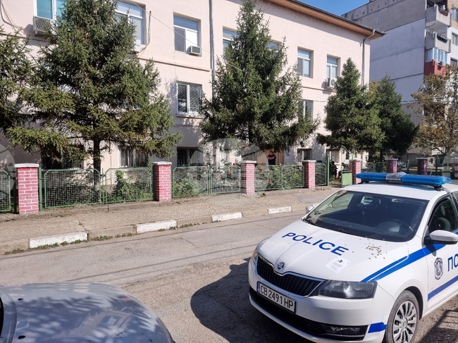 Мъж на 65 години е задържан в Лом за нарушение на заповед за защита от домашно насилие