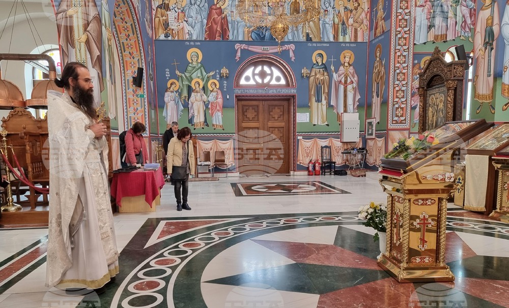 Ловеч - храм - празник