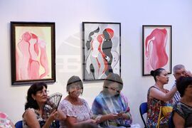 Бургас - Елена Инджова - "Сълзите на струните" - книга и изложба