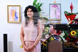 Бургас - Елена Инджова - "Сълзите на струните" - книга и изложба