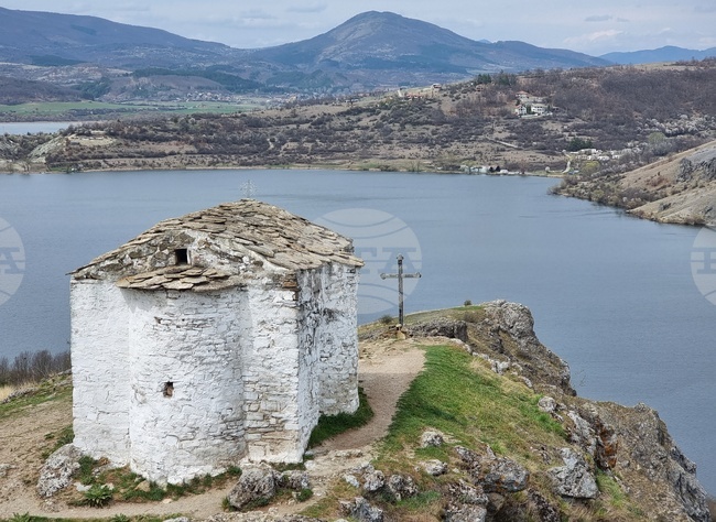 Село Поцърненци - параклис „Свети Йоан Летни“