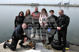 Бургас - водолази - морското дъно - почистване