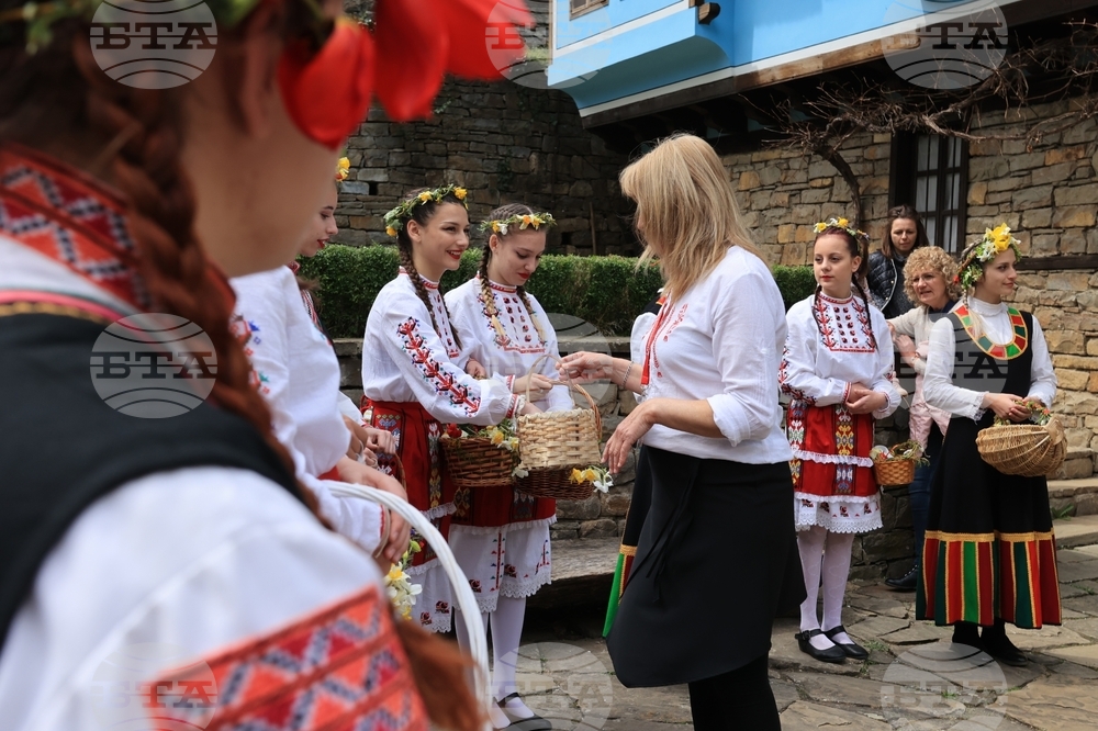 Габрово - музей на открито "Етър" - лазаруване