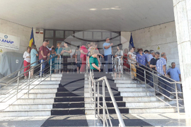 Румъния - финансови служители - протест