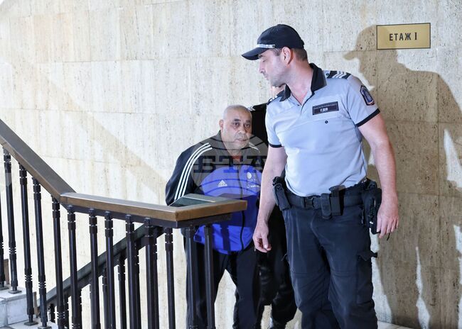 Бургас - съд - мярка