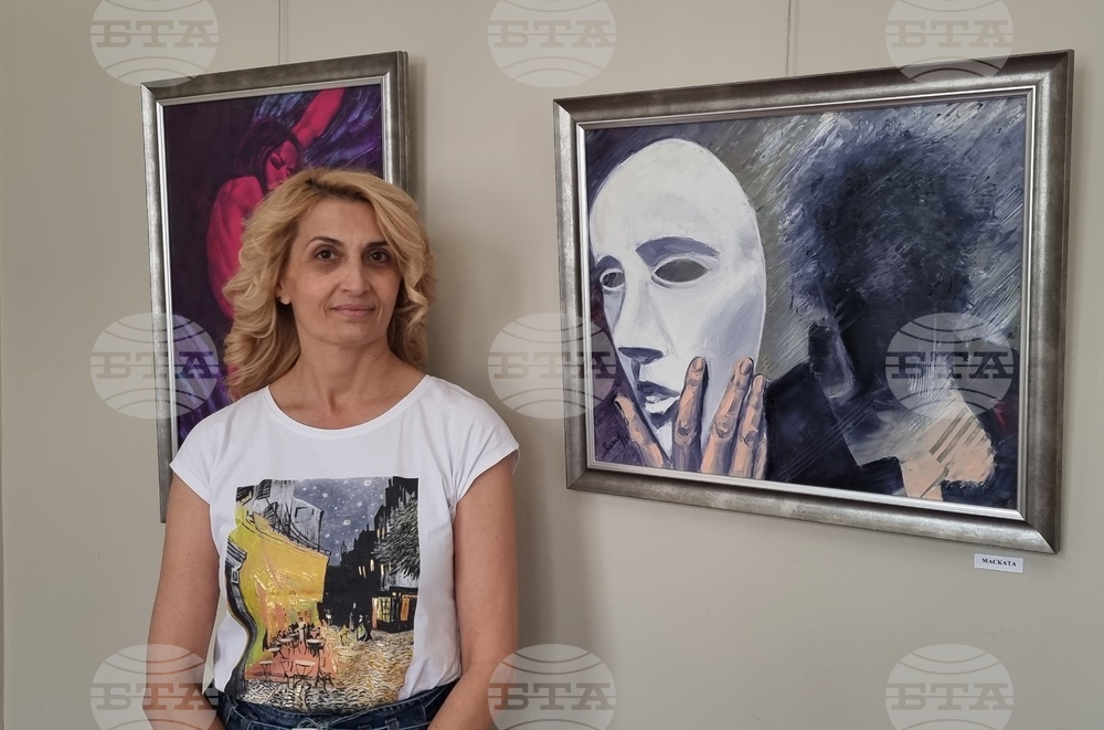 Жената като образ, движение и емоция показва в изложба плевенската художничка Румяна Живкова