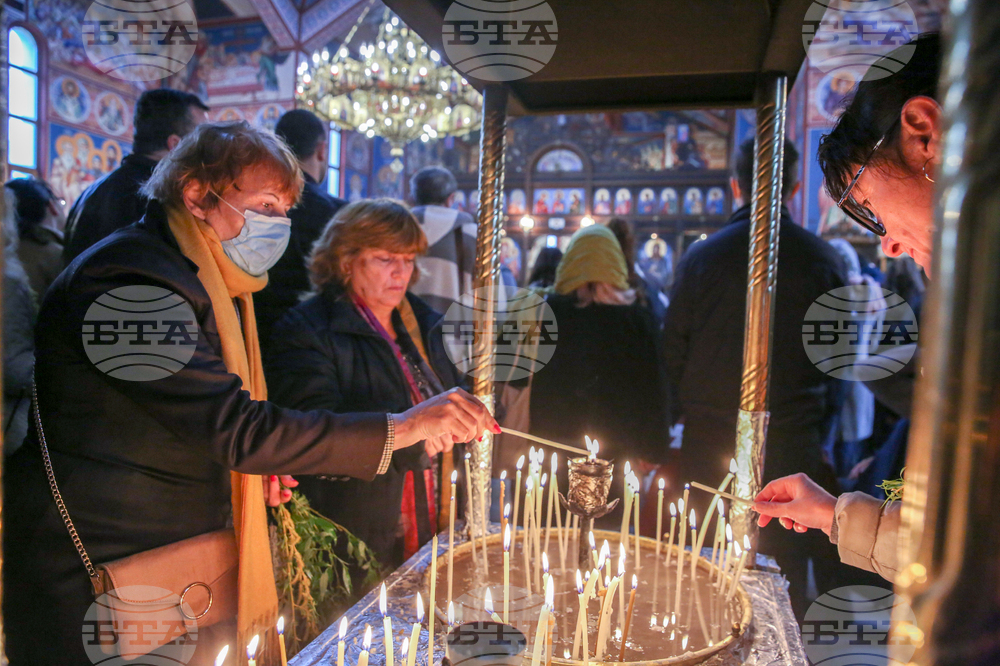 Храм "Рождество Христово" - Цветница - богослужение