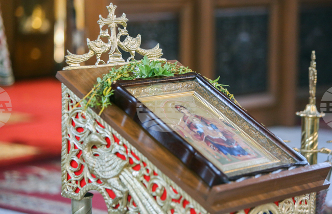 Храм "Рождество Христово" - Цветница 