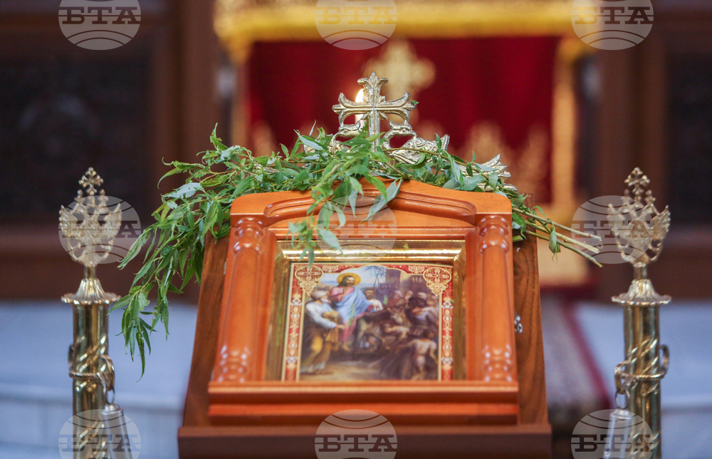 Храм "Рождество Христово" - Цветница - богослужение