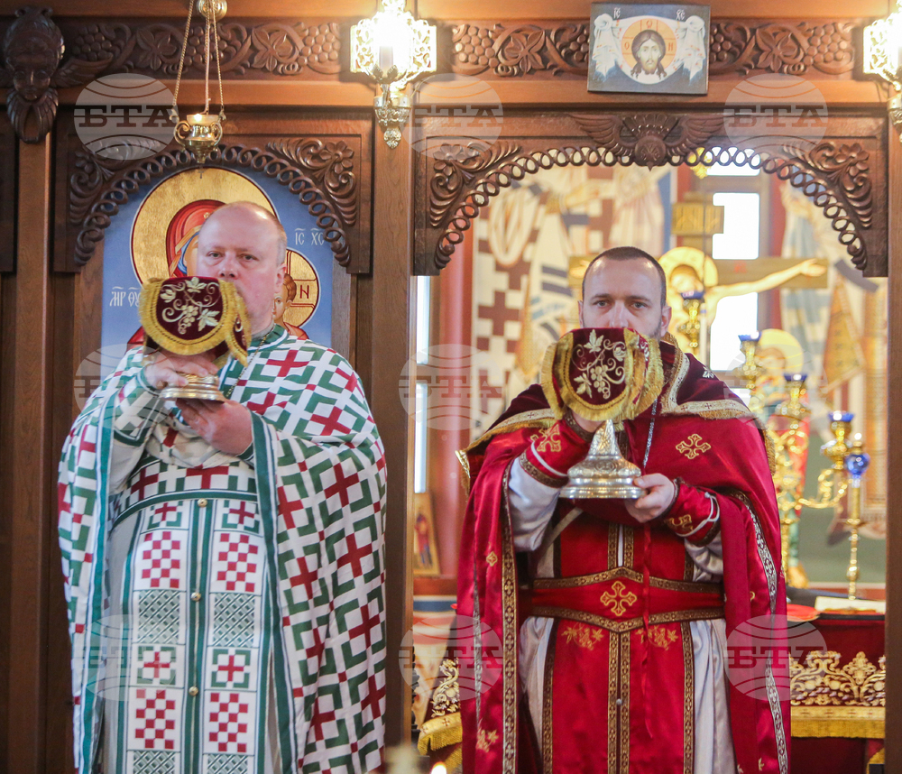 Храм "Рождество Христово" - Цветница - богослужение