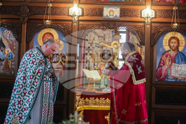 Храм "Рождество Христово" - Цветница - богослужение