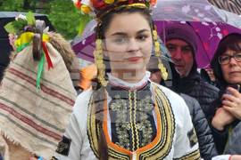 Ловеч - Цветница - ритуал „кумичка“