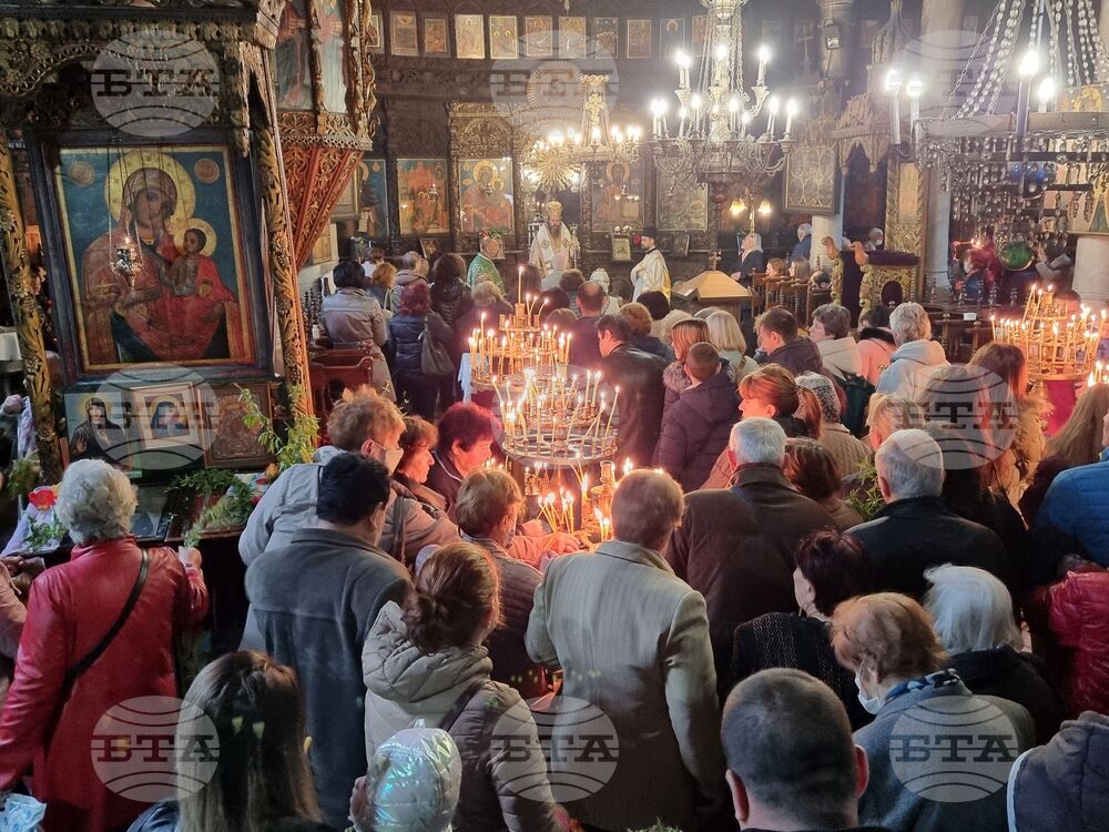 Благоевград - храм „Въведение Богородично“ - Цветница