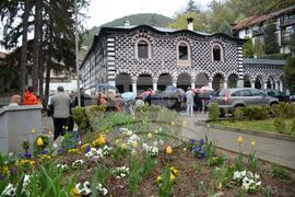 Благоевград - храм „Въведение Богородично“ - Цветница