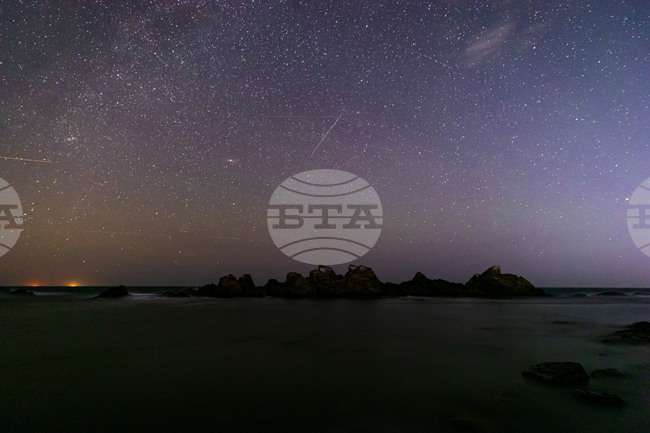 Село Варвара - нощ - звездно небе - Персеиди