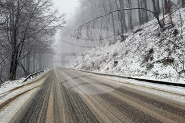 Петрохански проход - сняг