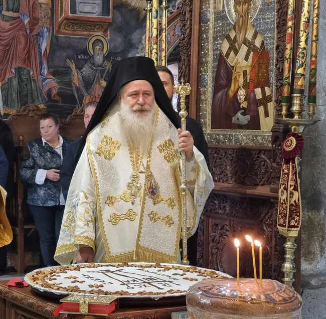 Човек трябва да очисти сърцето си от всяко зло преди да се обърне към Бог за молитва, каза Величкият епископ Сионий, игумен на Троянския манастир