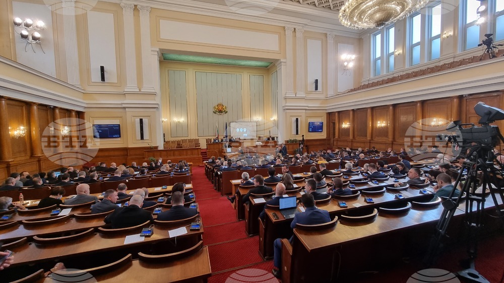В декларация "БСП за България" посочва, че не може да се разчита на държавното обвинение начело с Иван Гешев