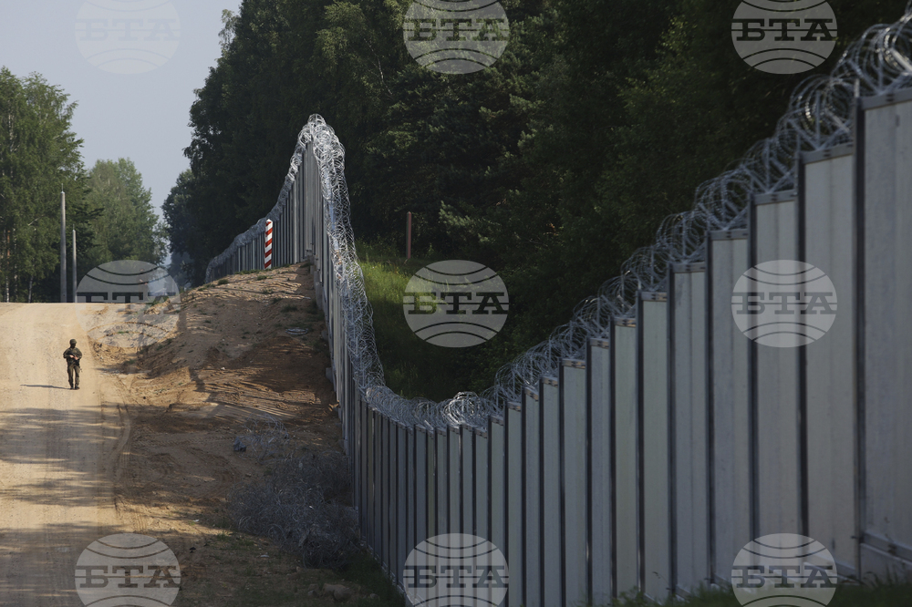 Полските военни отричат техен хеликоптер да е нарушил беларуското въздушно пространство