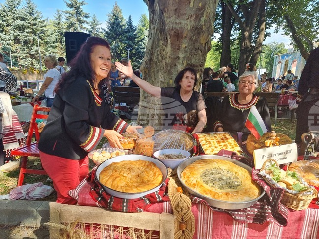 Кюстендил - "Панагия - Въздигане на хляба"