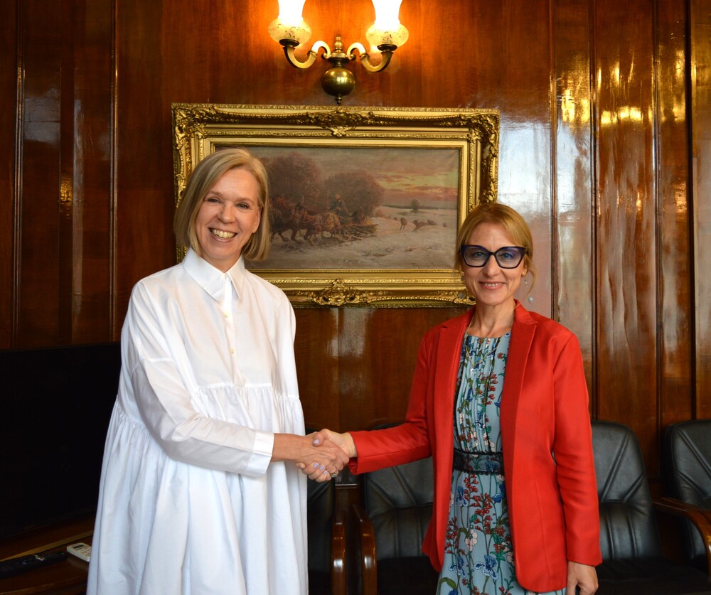 Министър Стойчева: Взаимодействието с университетите е ключово за развитието на иновациите 